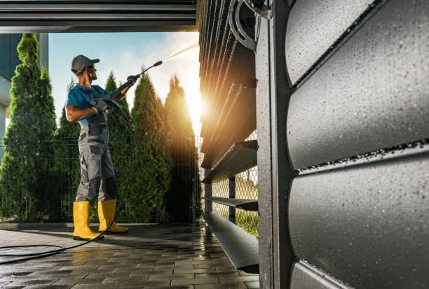 Why Choose Our Certified Pressure Washing Experts for Your Project Needs in Country Squire Lakes, IN?