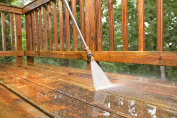 Why Choose Our Certified Pressure Washing Experts for Your Project Needs in Country Squire Lakes, IN?